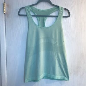 Lululemon mint green tank